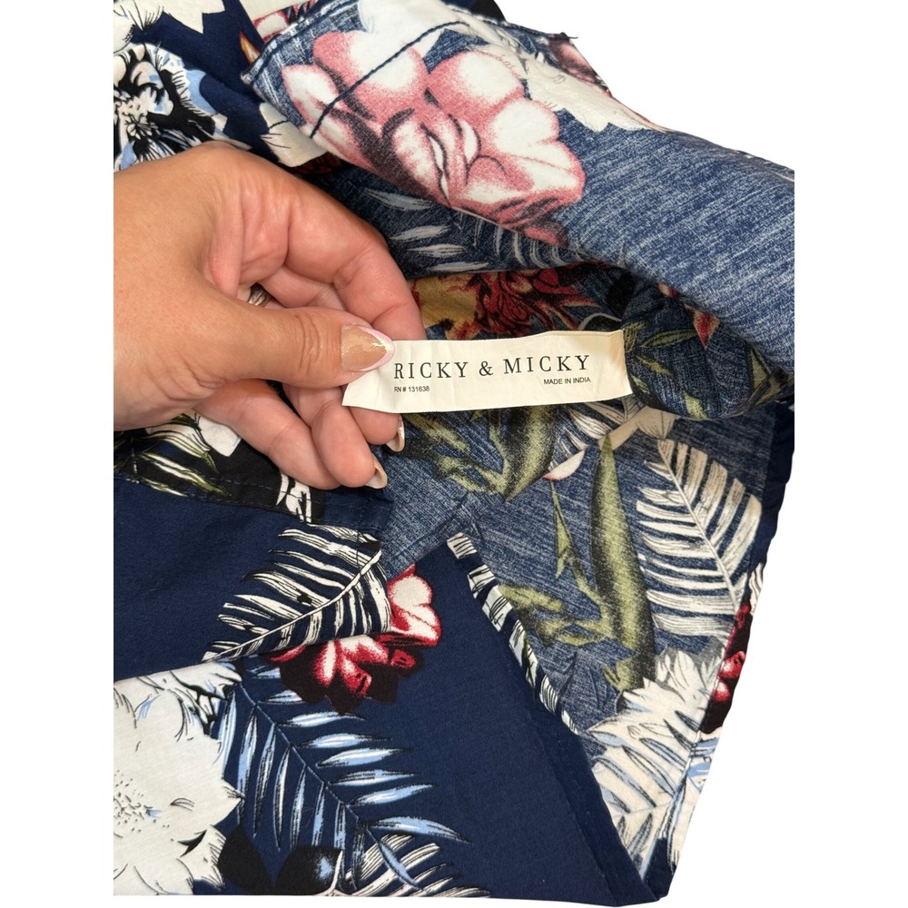 Ricky & Micky Navy Blue Tropical Floral Button-Up Shirt - Slim Fit - Size Medium - Picture 10 of 12